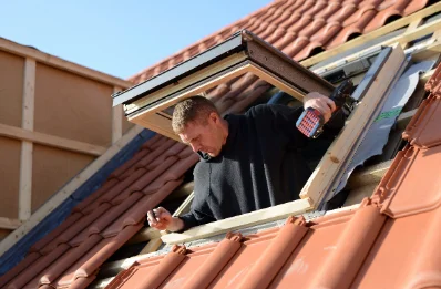 Pose de fenêtres de toit Velux à Laguépie